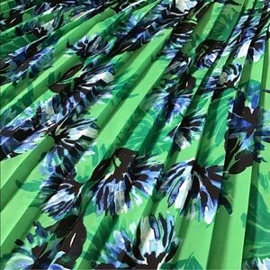 New Banana Republic Green Floral Pleated Skirt 12